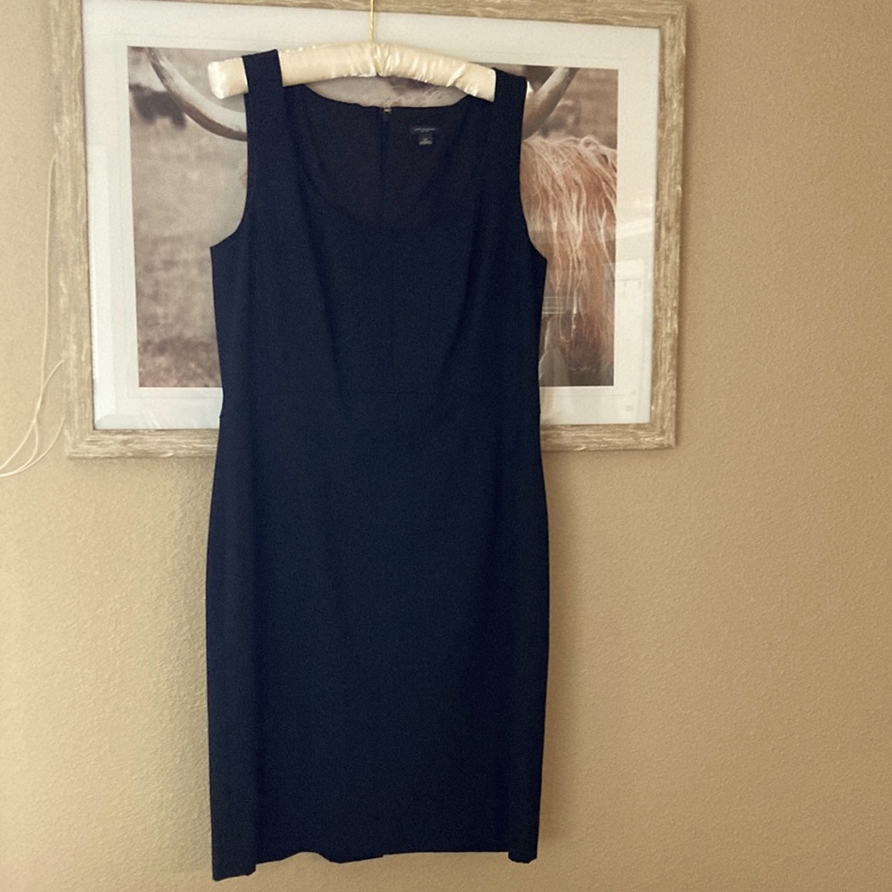Gorgeous Ann Taylor Black Dress LBD Sz 12 Work or Cocktail Knee Length